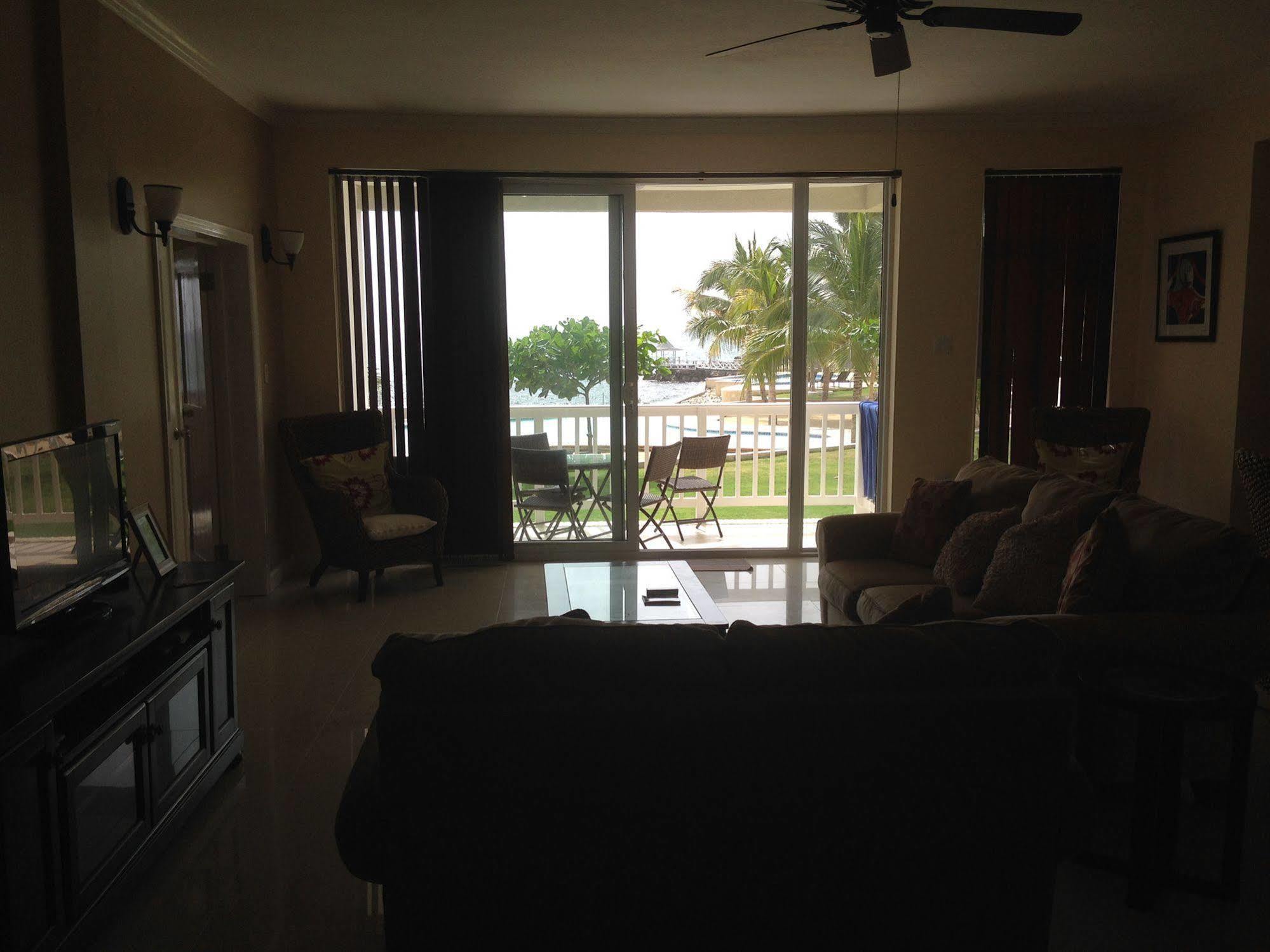 Whispering Seas Jamaica Ocho Rios Exterior photo