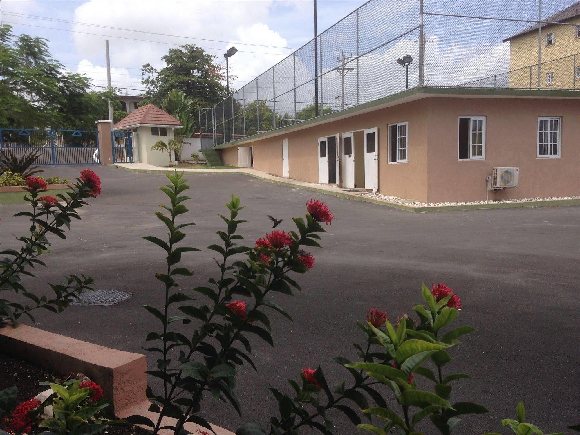 Whispering Seas Jamaica Ocho Rios Exterior photo